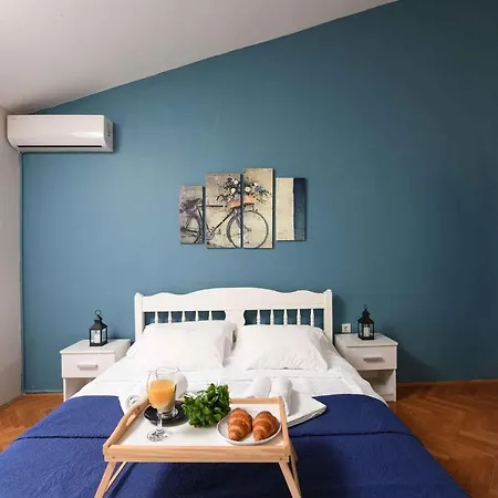 In - Riviera 8258 Prázdninový dům Zadar