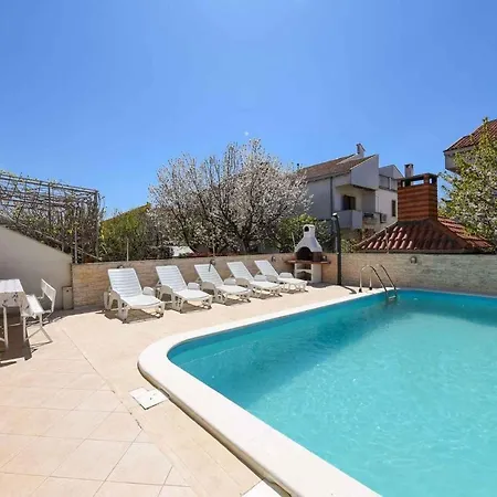 Ferienhaus In - Riviera 8258 *